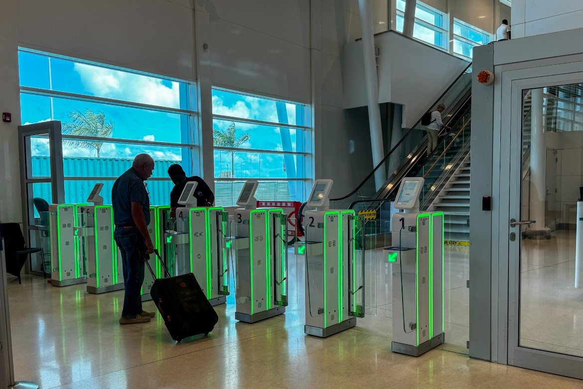 Vision-Box announces deployment of Seamless Border Programme at Princess Juliana Airport 