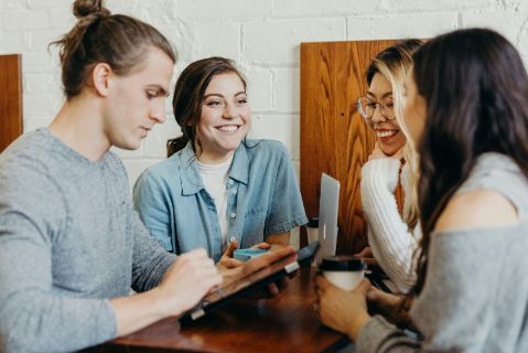 How does the Amadeus partner ecosystem help build a better-connected travel industry?