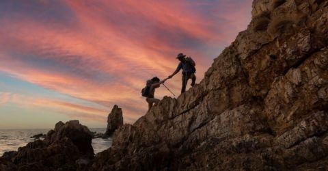 How will Amadeus’ cloud-native technology and partnership approach transform travel